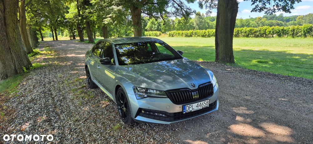 Skoda Superb 2.0 TDI Sportline DSG - 5