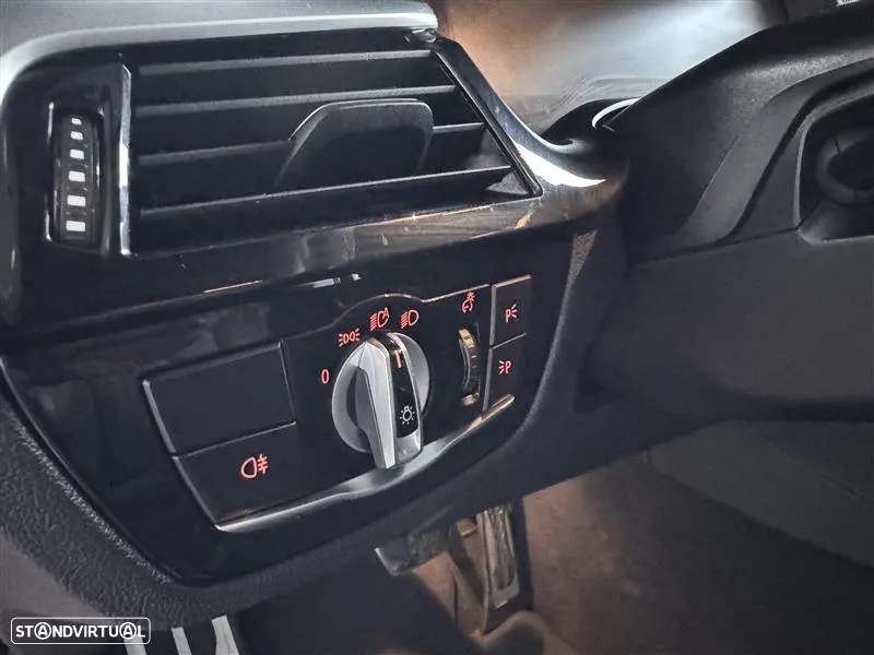 BMW 530 e Pack M - 13