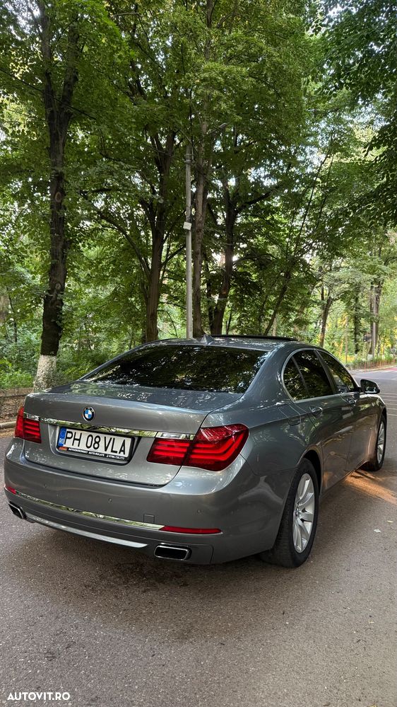 BMW Seria 7 740d xDrive - 12