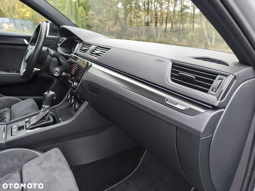 Skoda Superb 2.0 TSI 4x4 Sportline DSG - 30