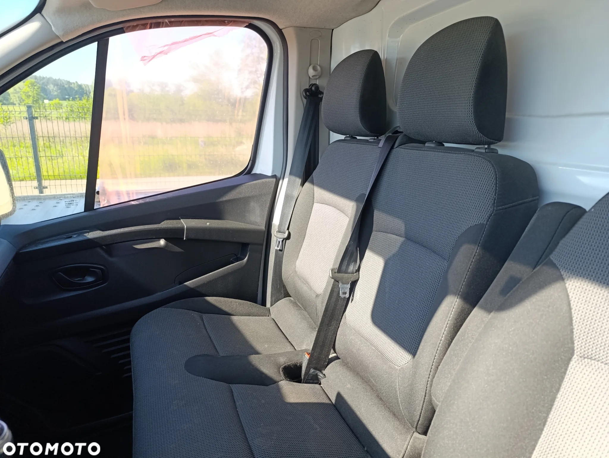 Renault TRAFIC III - 13
