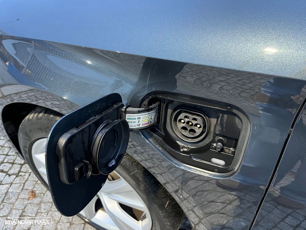 SEAT Leon ST 1.4 e-Hybrid FR DSG - 24