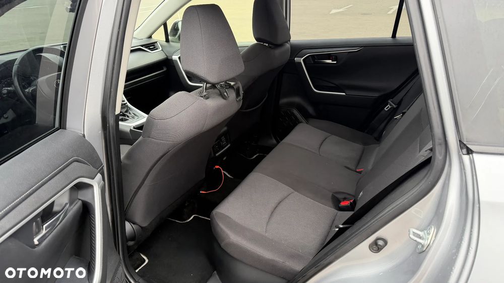 Toyota RAV4 - 9