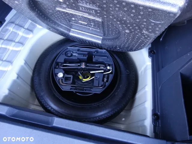 Peugeot 3008 1.6 HDi Premium - 36