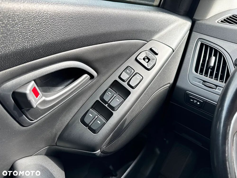 Hyundai ix35 2.0 GDI Premium 4WD - 23