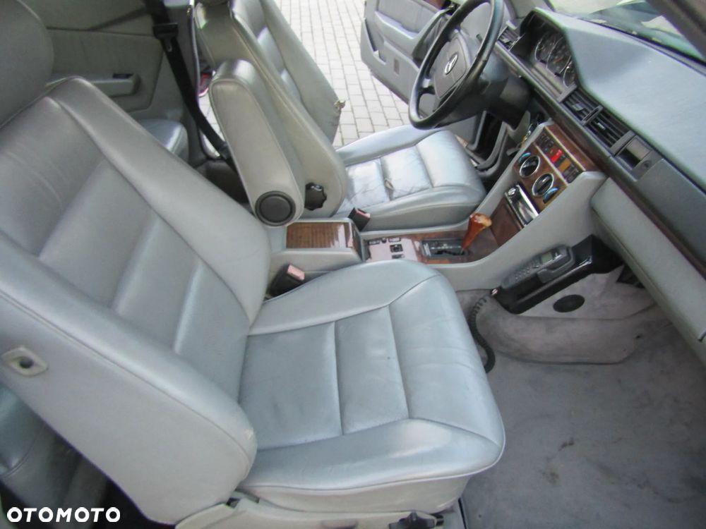 Mercedes-Benz W124 (1984-1993) - 31