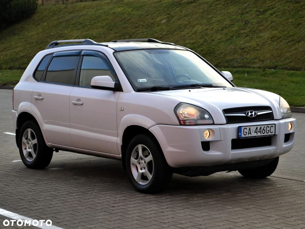 Hyundai Tucson 2.0 Comfort 2WD - 3