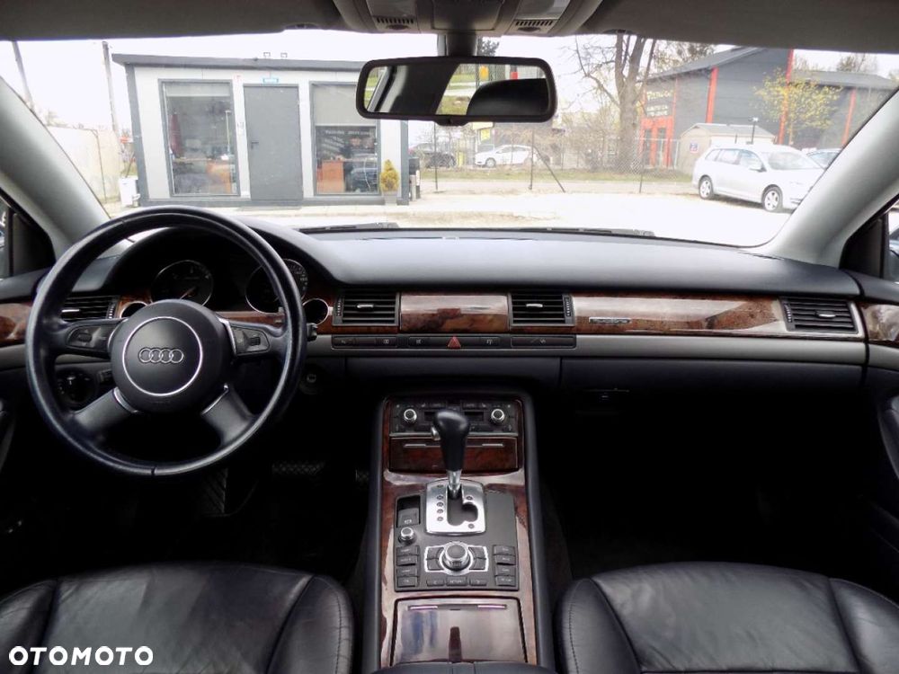 Audi A8 - 5