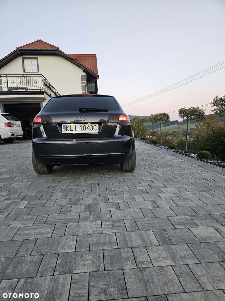 Audi A3 Sportback - 4