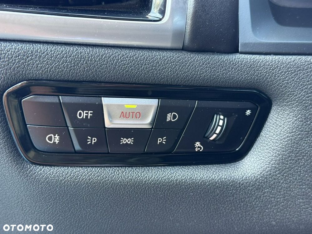 BMW Seria 8 840i xDrive - 23