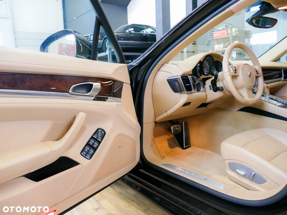 Porsche Panamera 4S PDK - 7