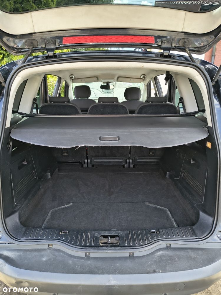 Ford S-Max - 7