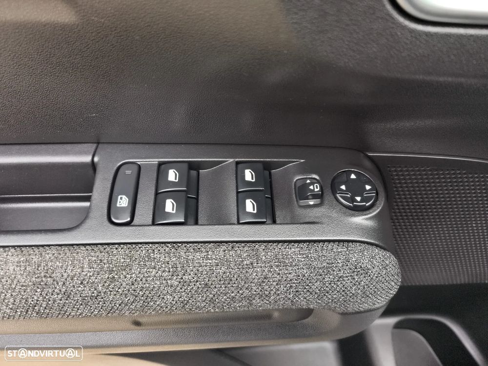 Citroën C3 Aircross 1.2 PureTech C-Series - 17