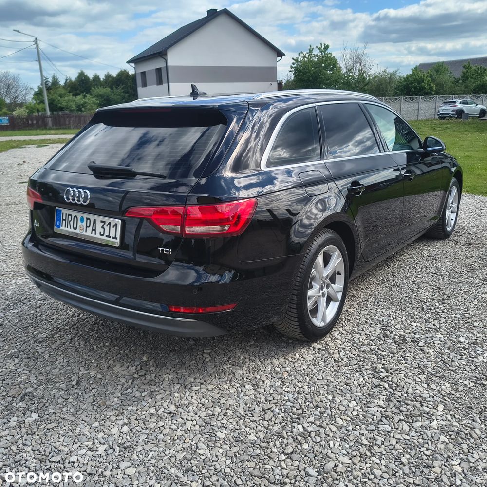 Audi A4 Avant 2.0 TDI Design - 3