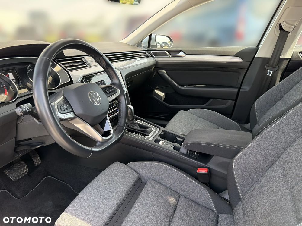 Volkswagen Passat 2.0 TDI Business DSG - 11