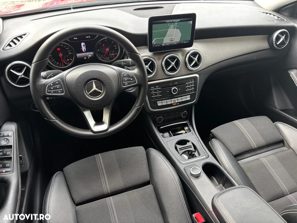 Mercedes-Benz CLA 220 - 13