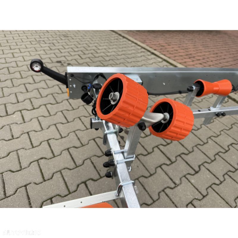Autocar Remorca uniaxiala fara frane pentru barci P750-5,2 Lux - 10