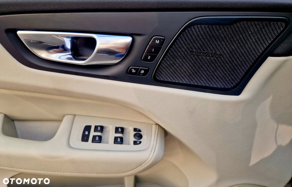 Volvo XC 60 T5 AWD Inscription - 23
