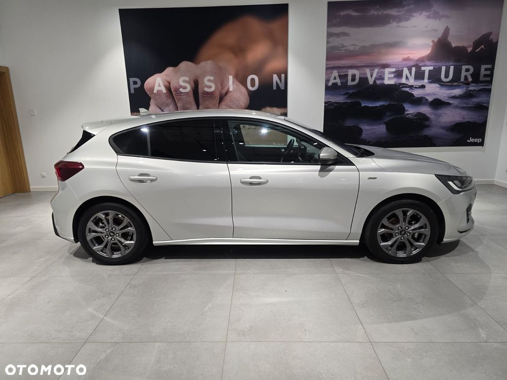 Ford Focus 1.0 EcoBoost mHEV ST-Line - 9