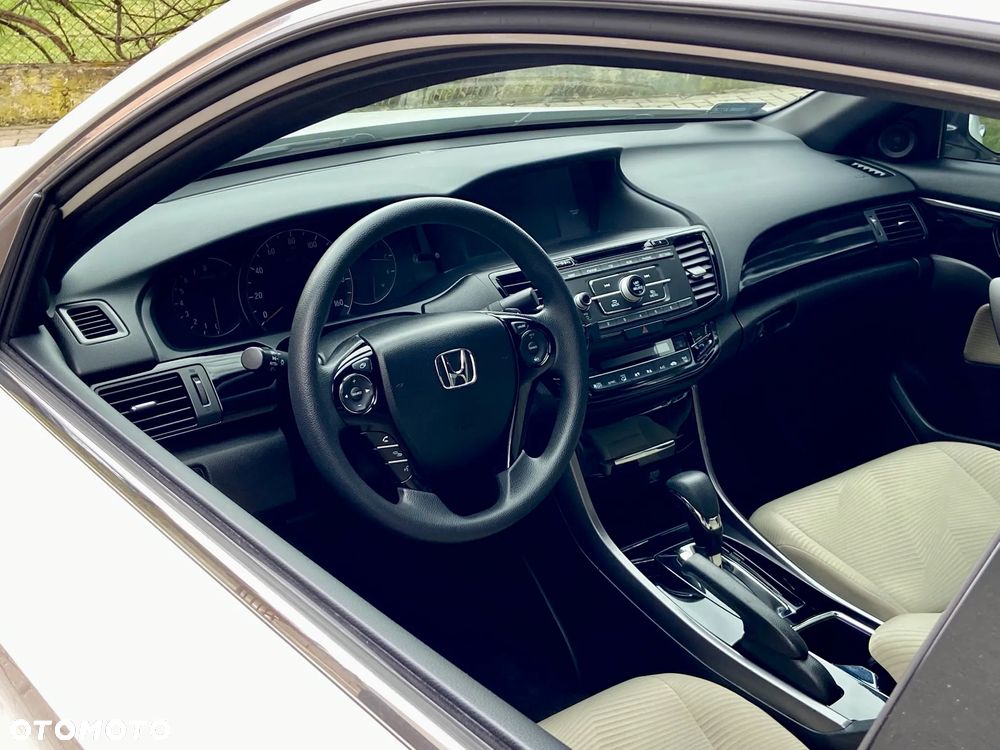 Honda Accord 2.4 LX - 6