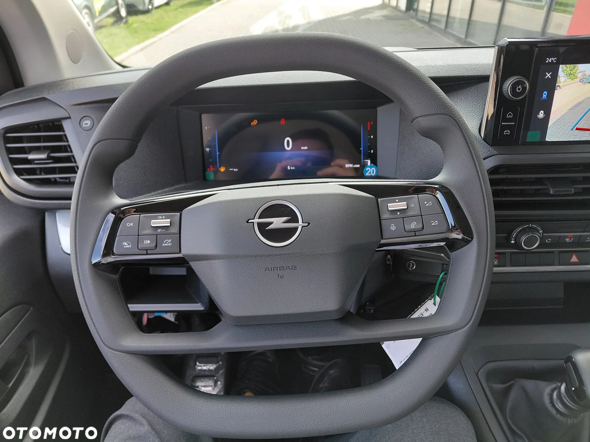 Opel VIVARO - 11