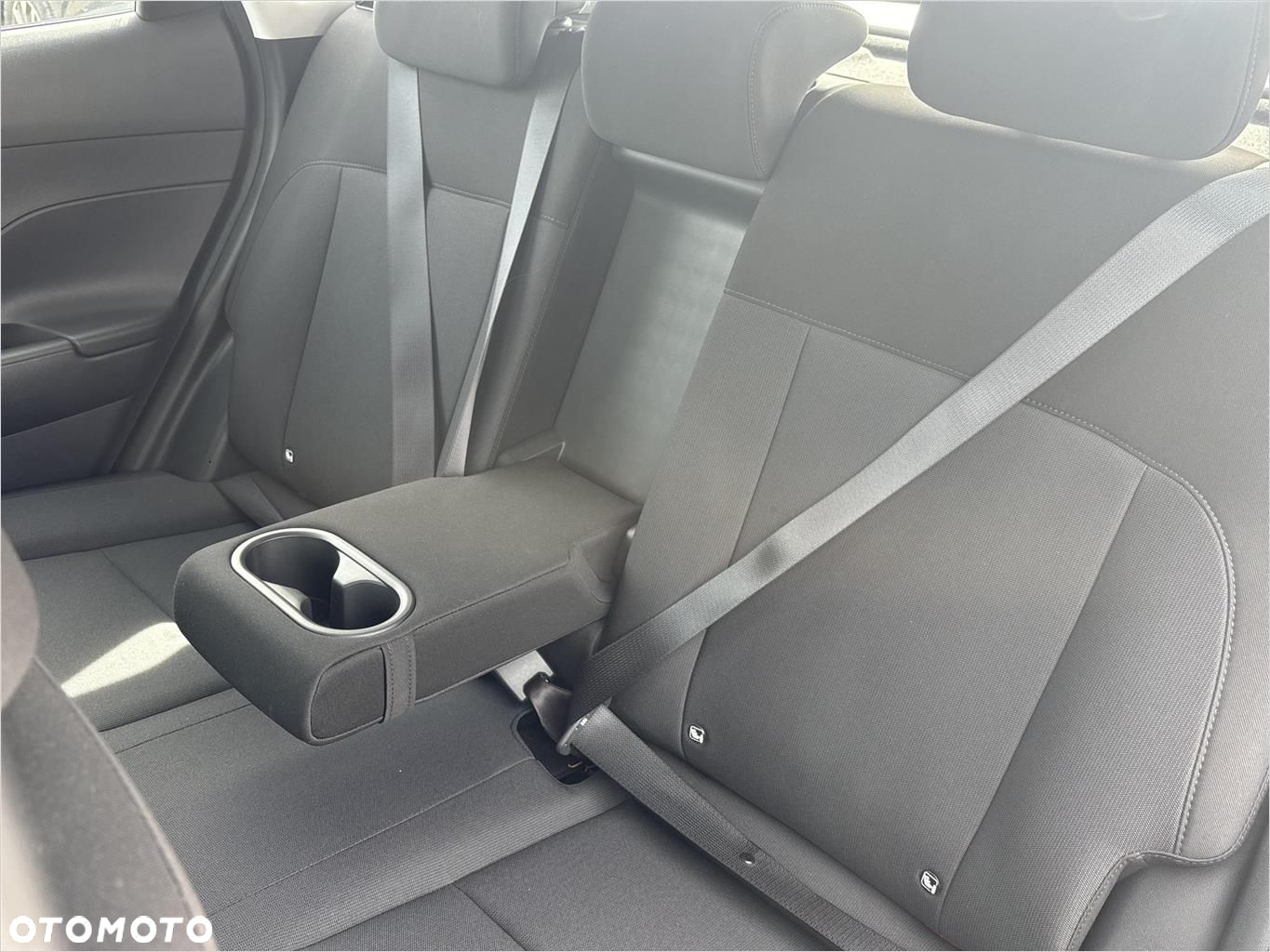 Hyundai Kona - 16