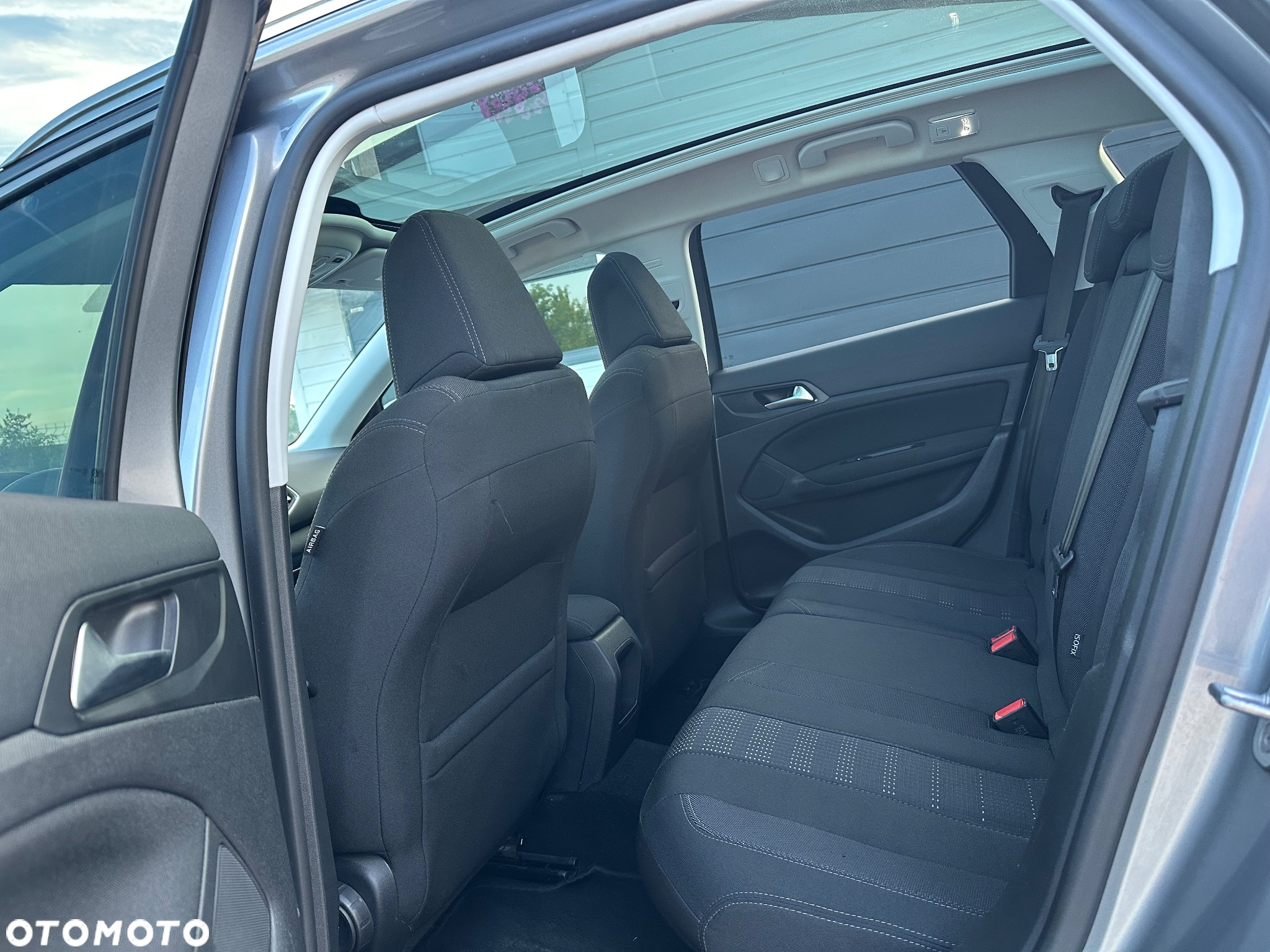 Peugeot 308 1.6 BlueHDi Allure S&S - 17