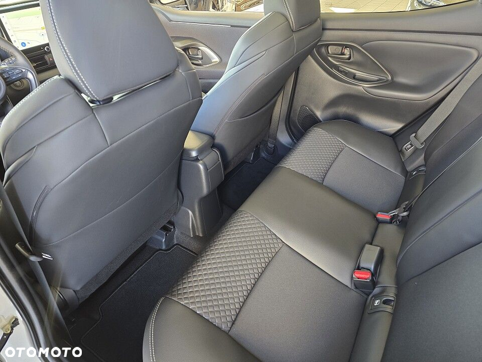 Mazda 2 - 5