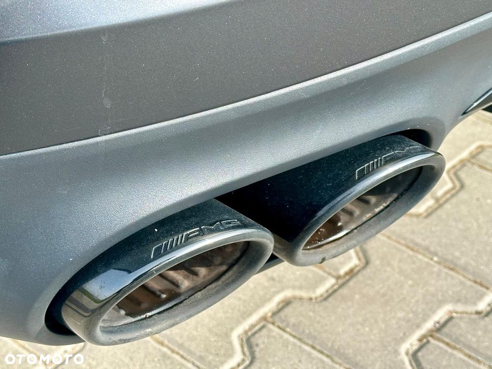 Mercedes-Benz AMG GT 43 4-Matic+ - 18