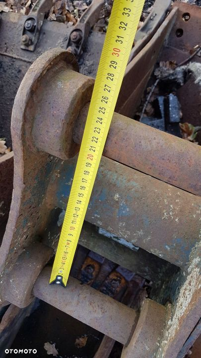 ŁYŻKA DO KOPARKI ZE SWORZNIAMI 30CM DOOSAN - 9