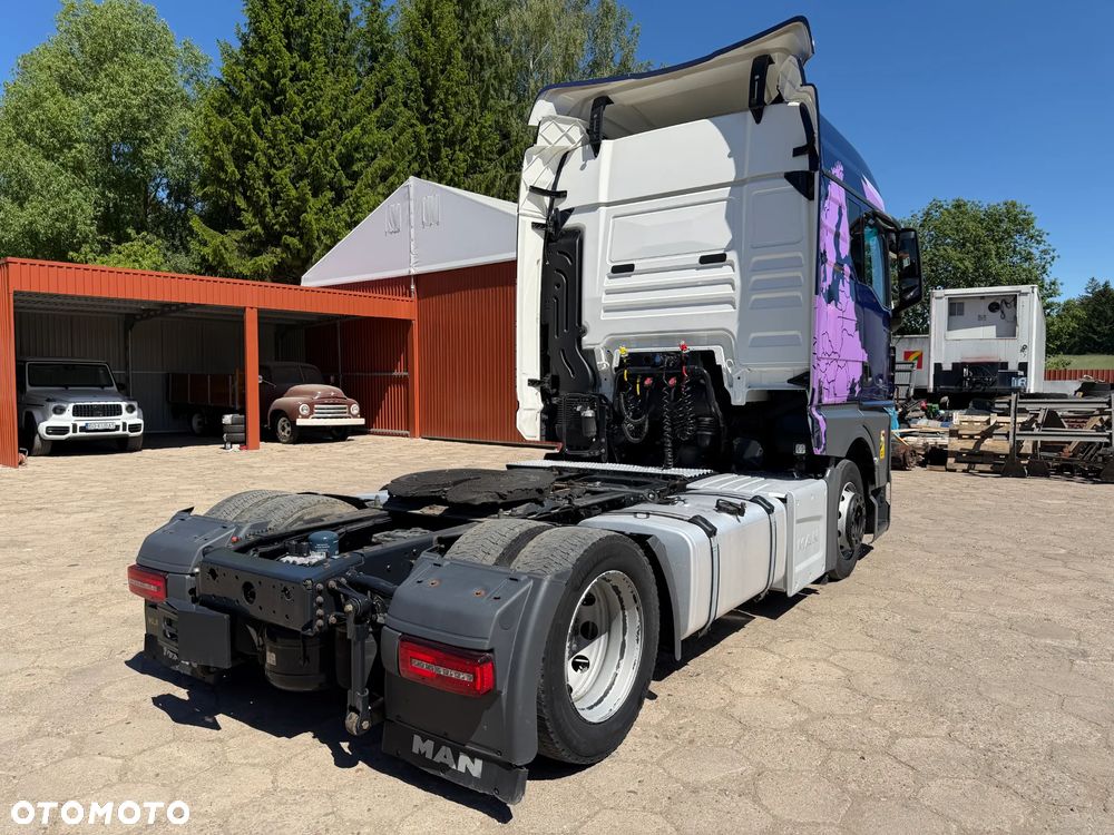 MAN TGX 18.430 MEGA / RETARDER / 3 SZTUKI / BIAŁY KOLOR OKLEJONY FOLIĄ / 1 WŁAŚCICIEL / SALON POLSKA / LOW DECK / KLIMA POSTOJOWA / MAŁE PRZEBIEGI TYLKO 360-420 TYS. KM / 2022 ROK PRODUKCJI !! - 4