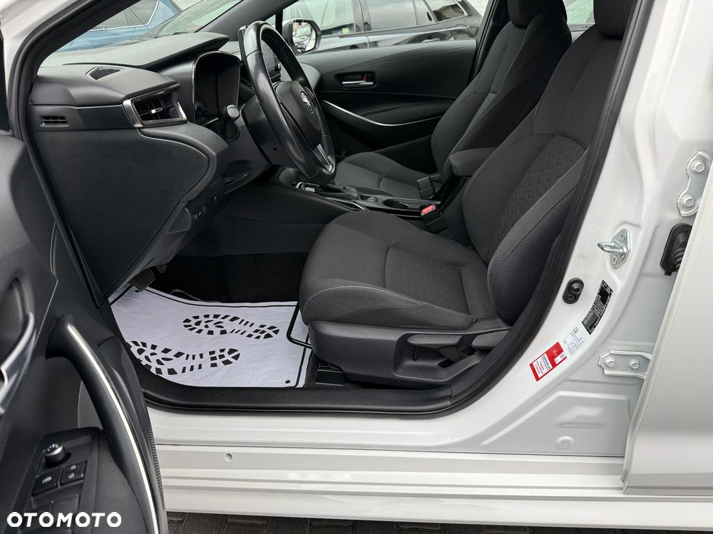 Toyota Corolla 1.8 Hybrid Comfort - 18