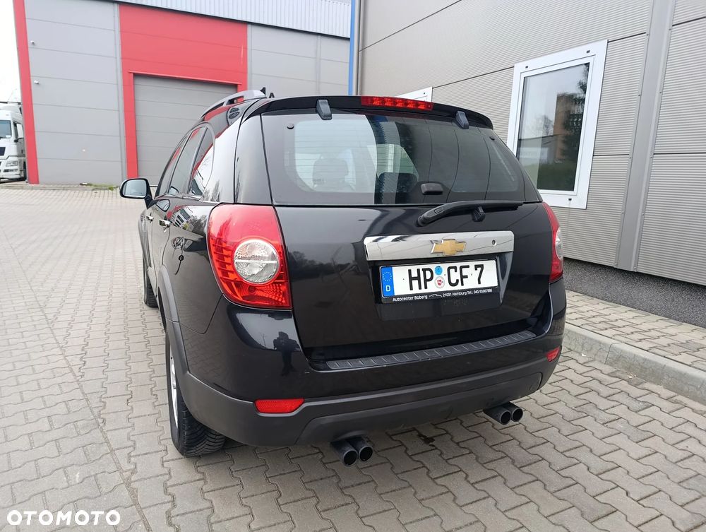 Chevrolet Captiva 2.4 2WD 7 Sitzer LS Family Edition - 12