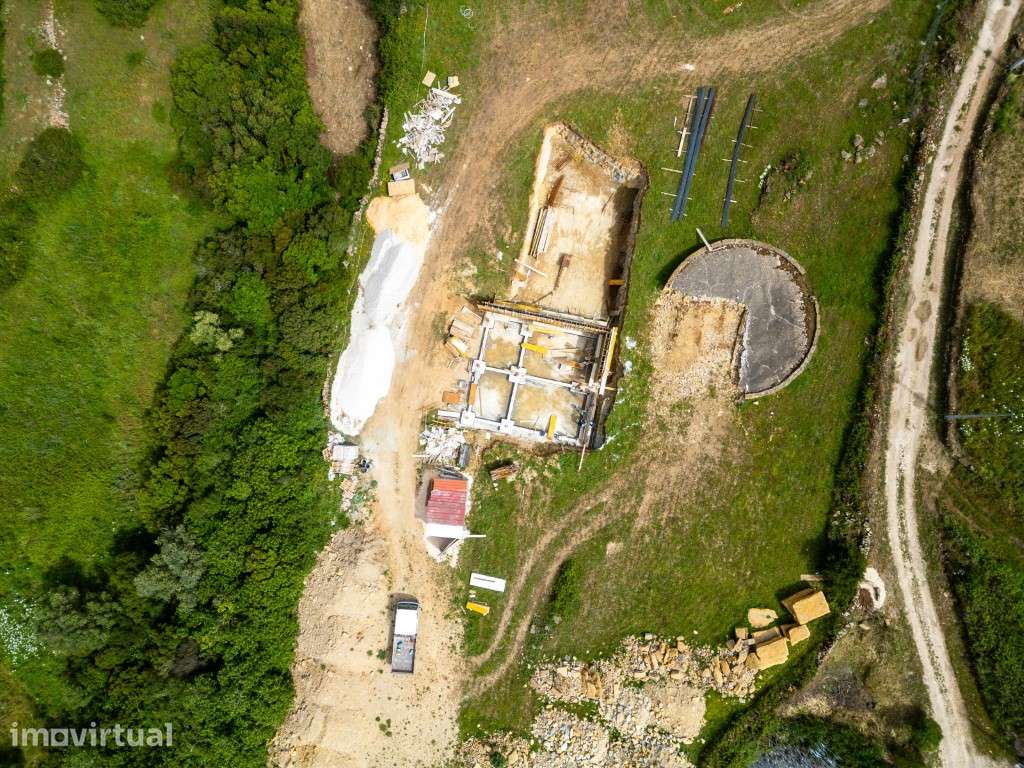 Moradia T4 moderna em construção com piscina em Évora de Alcobaça - Grande imagem: 3/21