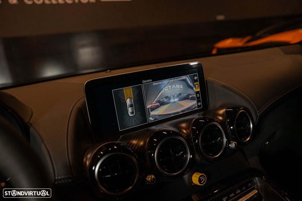 Mercedes-Benz AMG GT R - 32