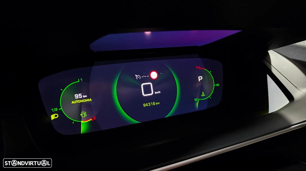 Peugeot 208 1.2 PureTech Allure EAT8 - 57