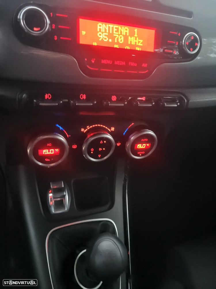 Alfa Romeo Giulietta 1.6 JTDM Exclusive 57X - 10