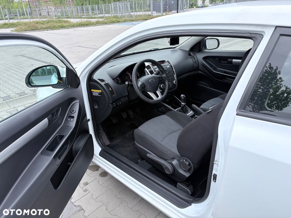 Kia ProCeed 1.4 Comfort - 14