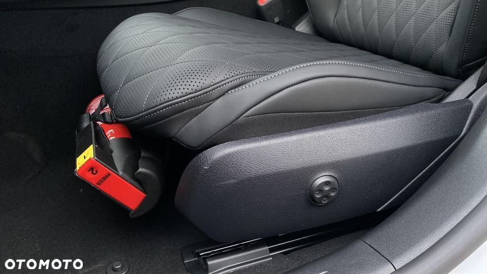 Mercedes-Benz Klasa E - 13