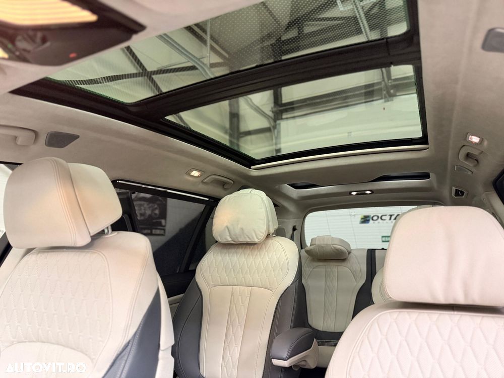 BMW X7 M60i xDrive AT MHEV - 11
