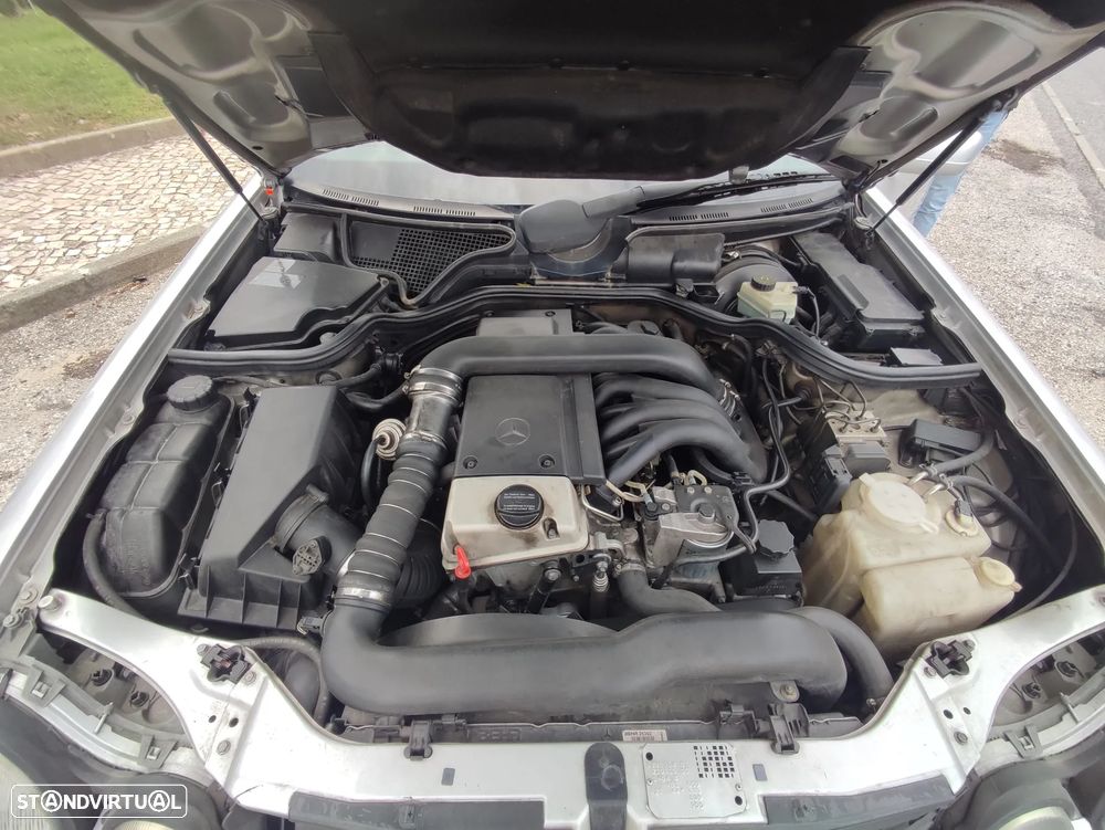 Mercedes-Benz E 250 TD Classic - 4