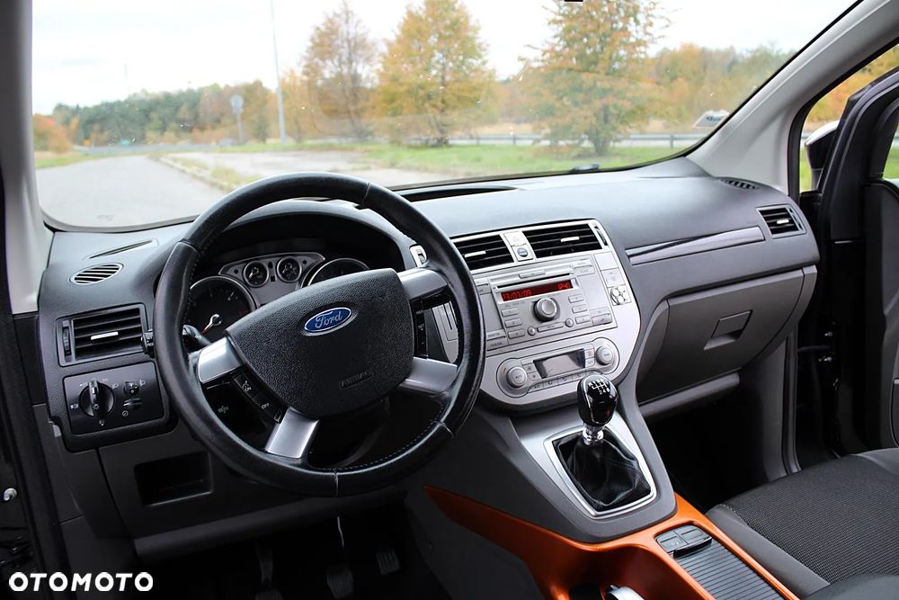Ford Kuga 2.0 TDCi Titanium - 8