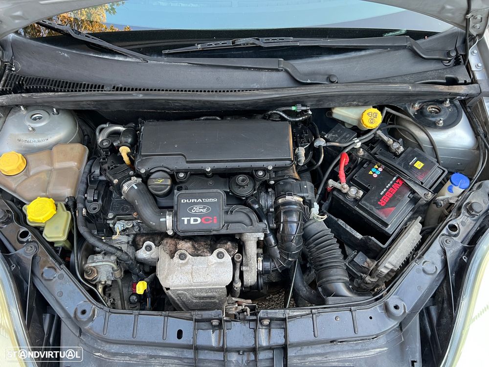 Ford Fiesta 1.4 TDCI Ghia - 10