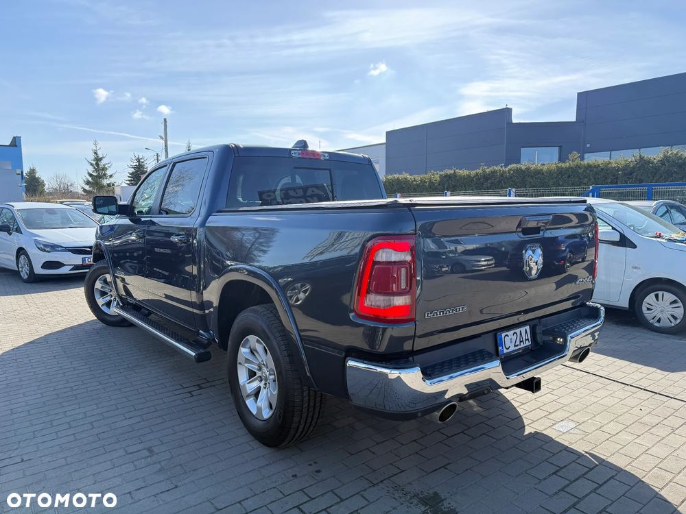 RAM 1500 5.7 Crew Cab Laramie - 4
