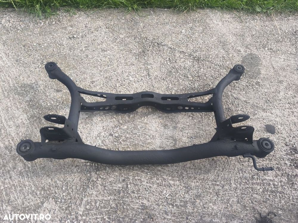 Punte spate Volkswagen Passat B6/ jug cadru spate Volkswagen Passat B6 - 6