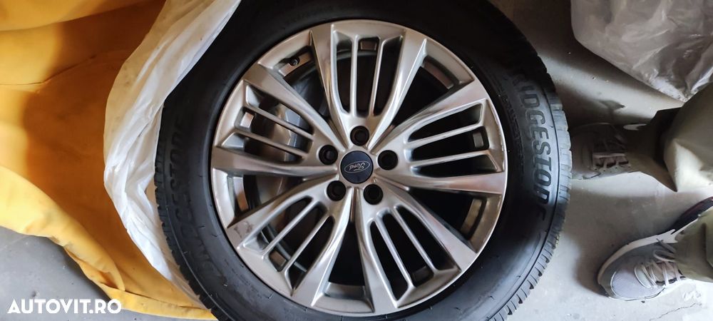Ford Kuga 2.5 Duratec FHEV FWD Titanium - 29