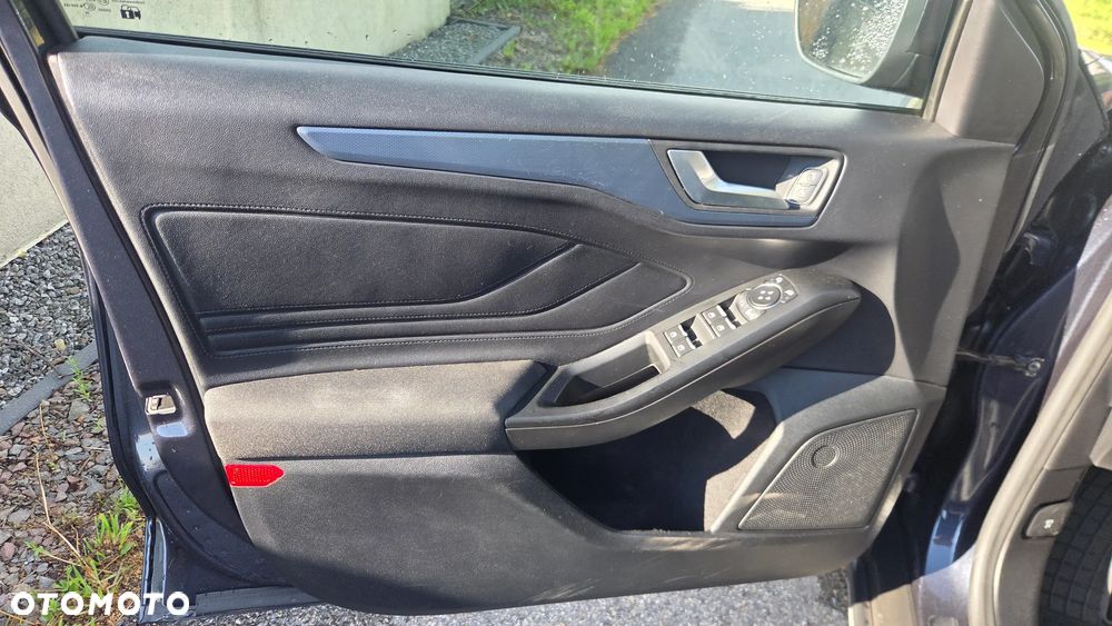 Ford Focus ver-1-0-ecoboost-mhev-active-x - 6