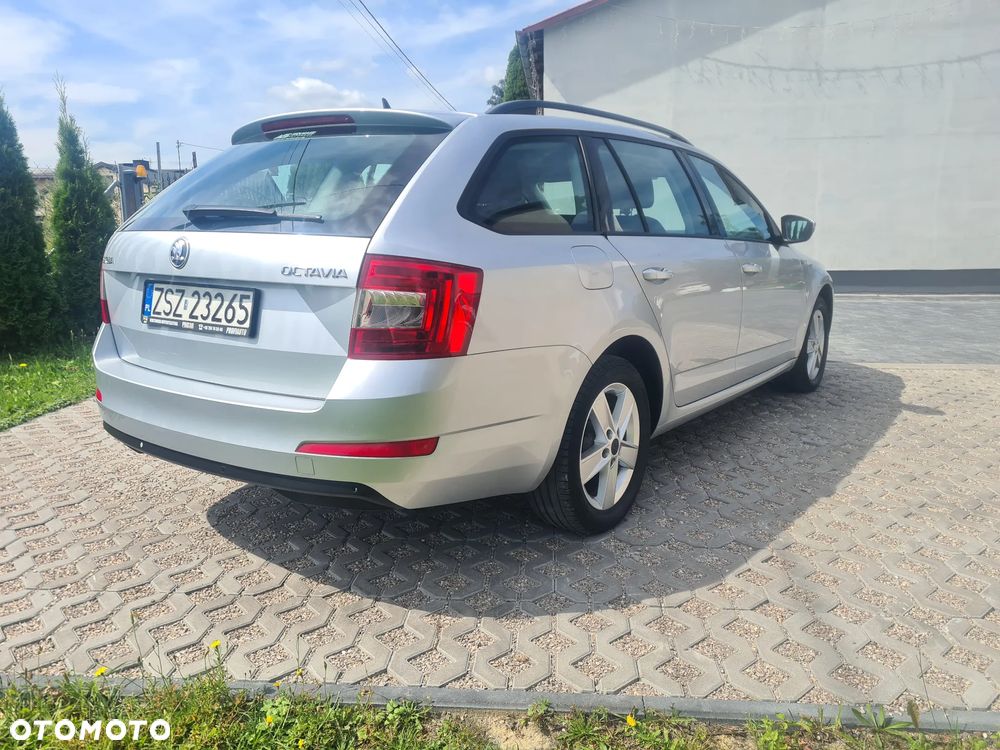 Skoda Octavia 2.0 TDI Ambition DSG - 3