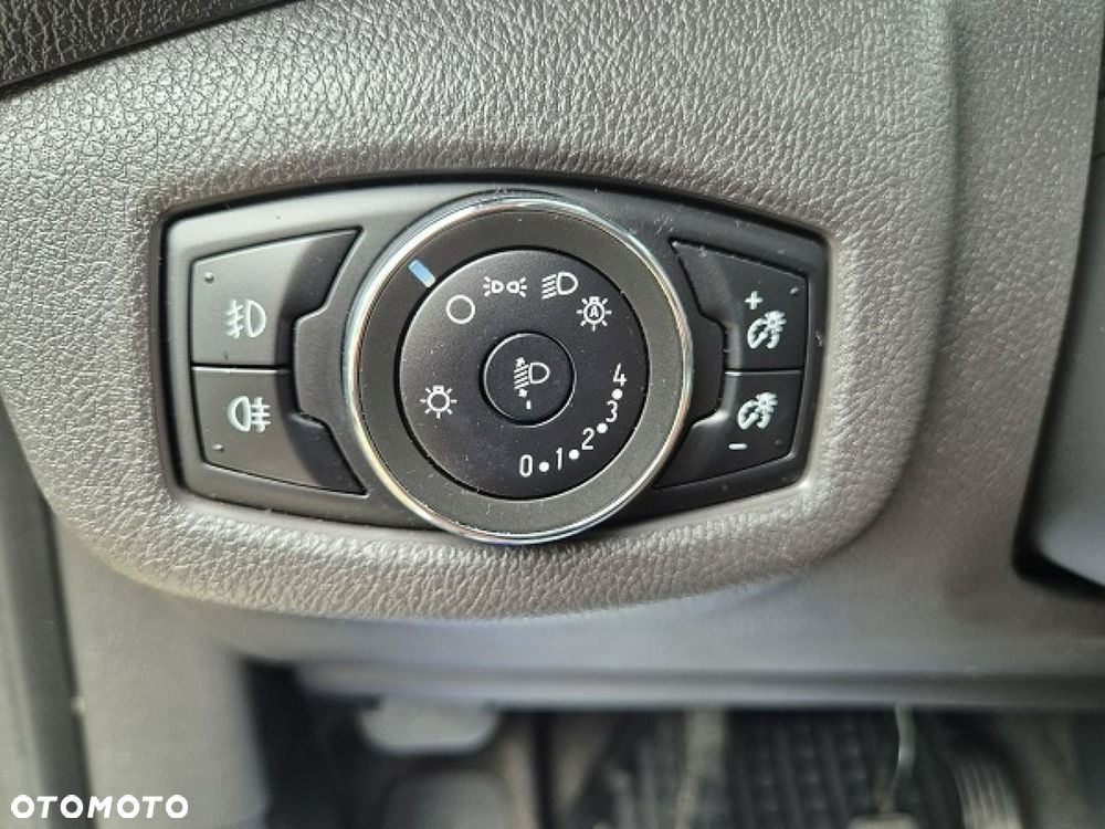 Ford Tourneo Connect Grand - 26