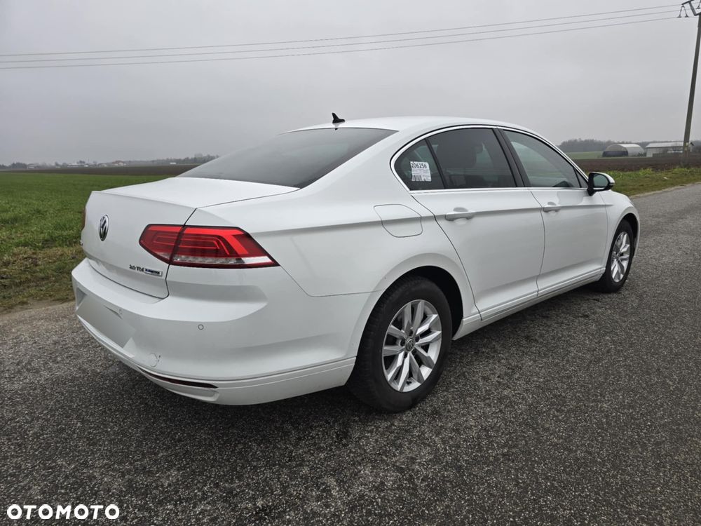 Volkswagen Passat 2.0 TDI (BlueMotion Technology) Comfortline - 5